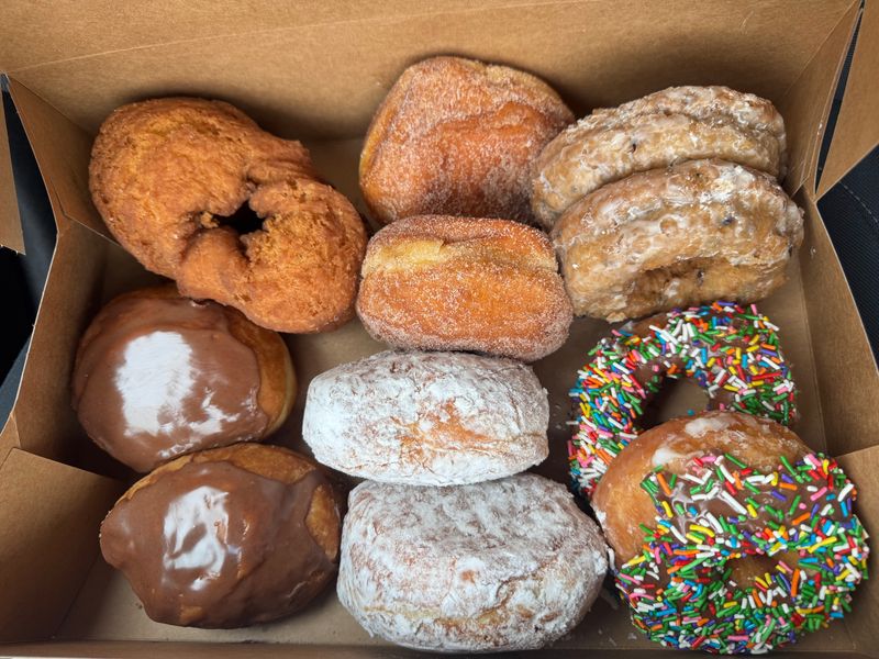 Virginia &ndash; Country Style Donuts (Richmond)