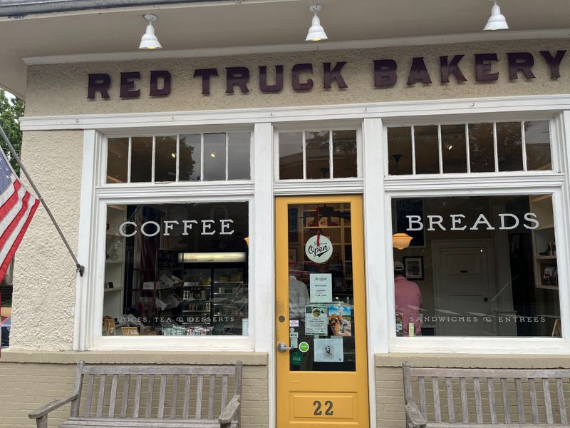 Virginia &mdash; Red Truck Bakery (Warrenton)