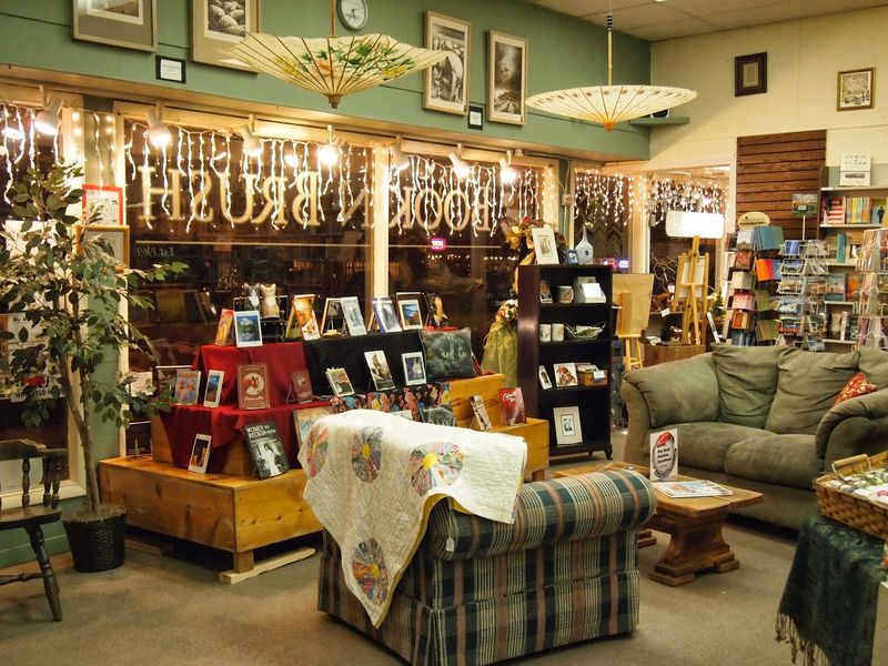 Book &lsquo;n&rsquo; Brush &mdash; Port Angeles, Washington