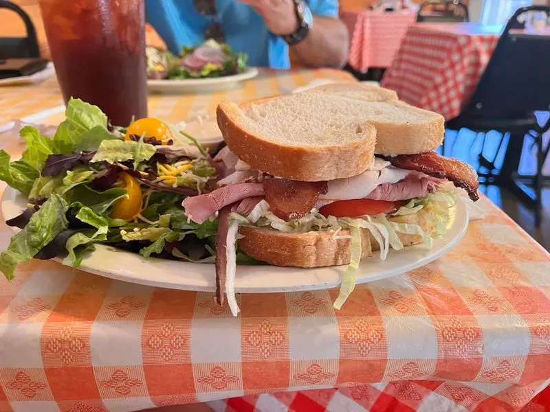 Tollhouse Market And Grill &mdash; Tollhouse, CA