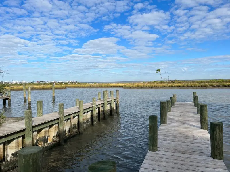 Pier and Kayak Launch: Easygoing Adventures Start Here