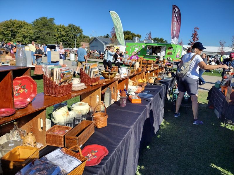 Wisconsin &ndash; Elkhorn Antique Flea Market, Elkhorn