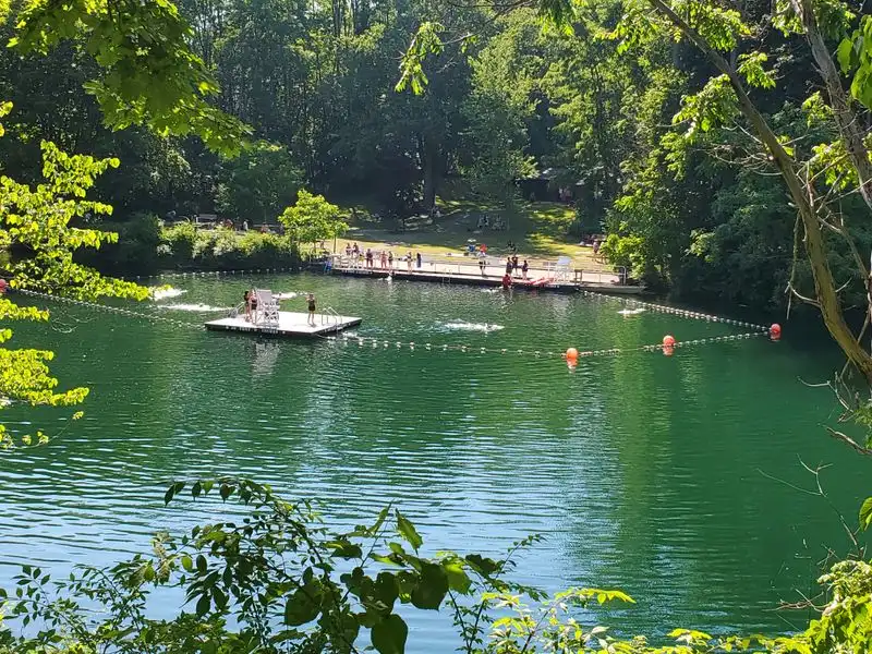 Nearby Highlights: Sunset Rock and Quiet Corners