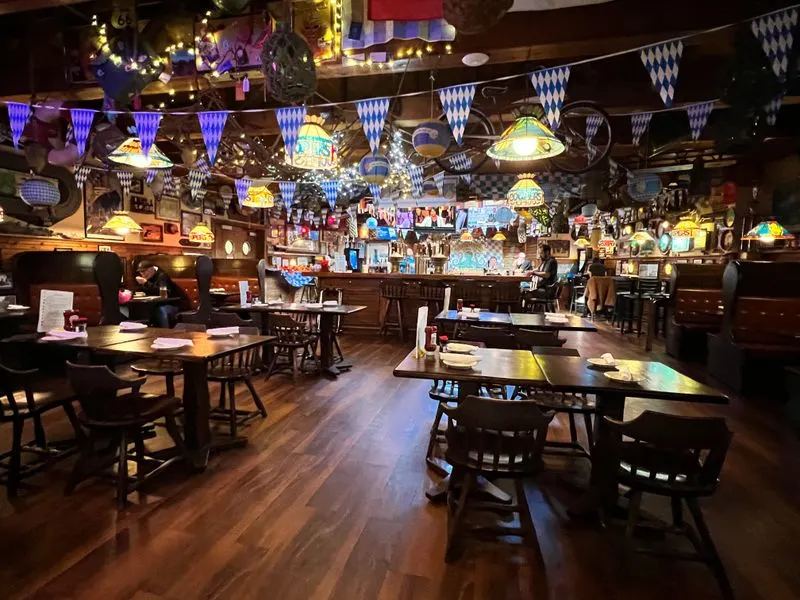 Atmosphere: boat shaped fun with heart