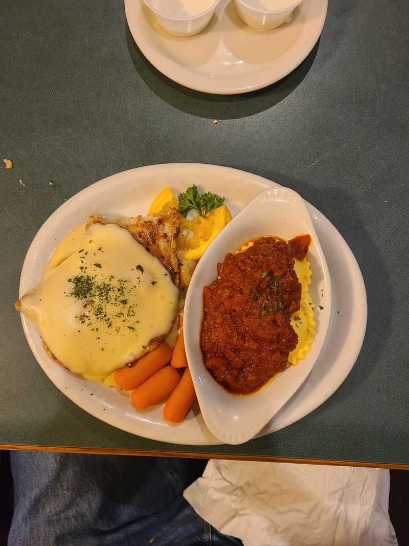 The bottom line: a reliable neighborhood red-sauce fix