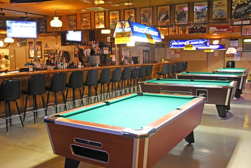 Insider tips, hours, and planning your night