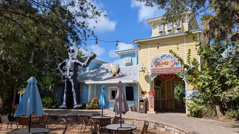 Paws On: Kids Water Play and Learning Zone