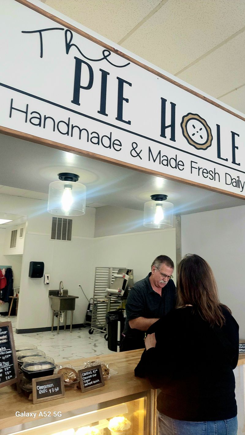 Wyoming &ndash; The Pie Hole &ndash; (Evanston)