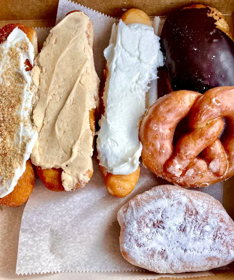 Achenbach&rsquo;s Pastries