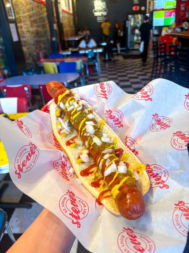 Steve&rsquo;s Hot Dogs &ndash; St. Louis, MO