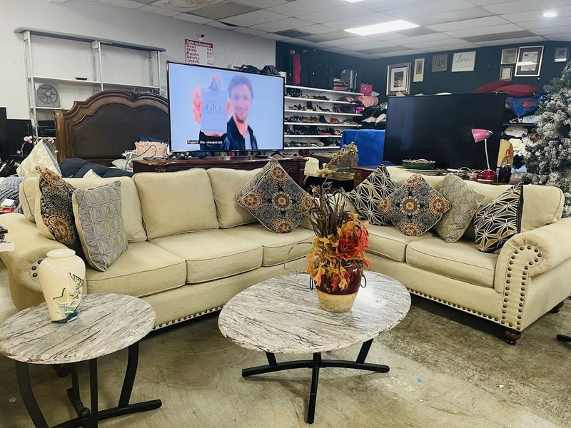 AZ Thrift LLC &mdash; Kissimmee, FL