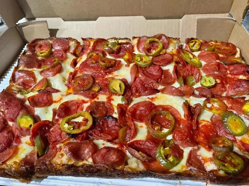 Cloverleaf Bar & Restaurant