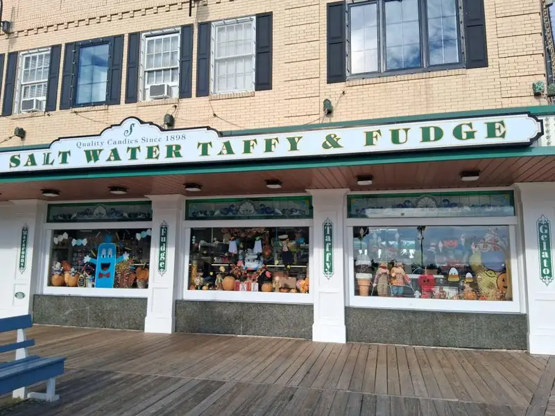 Shriver's Salt Water Taffy & Fudge &mdash; Ocean City