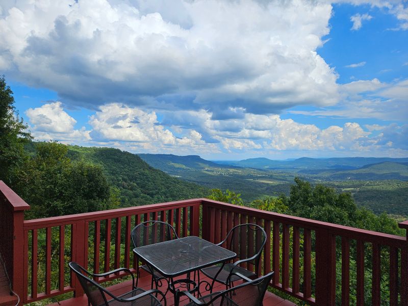 Cliff House Inn &ndash; Jasper, AR