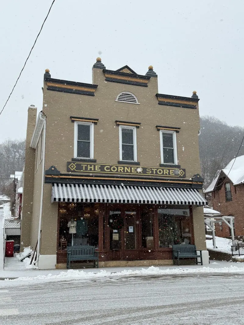 The Corner Store: Soda Fountain & Gifts - Fountain City