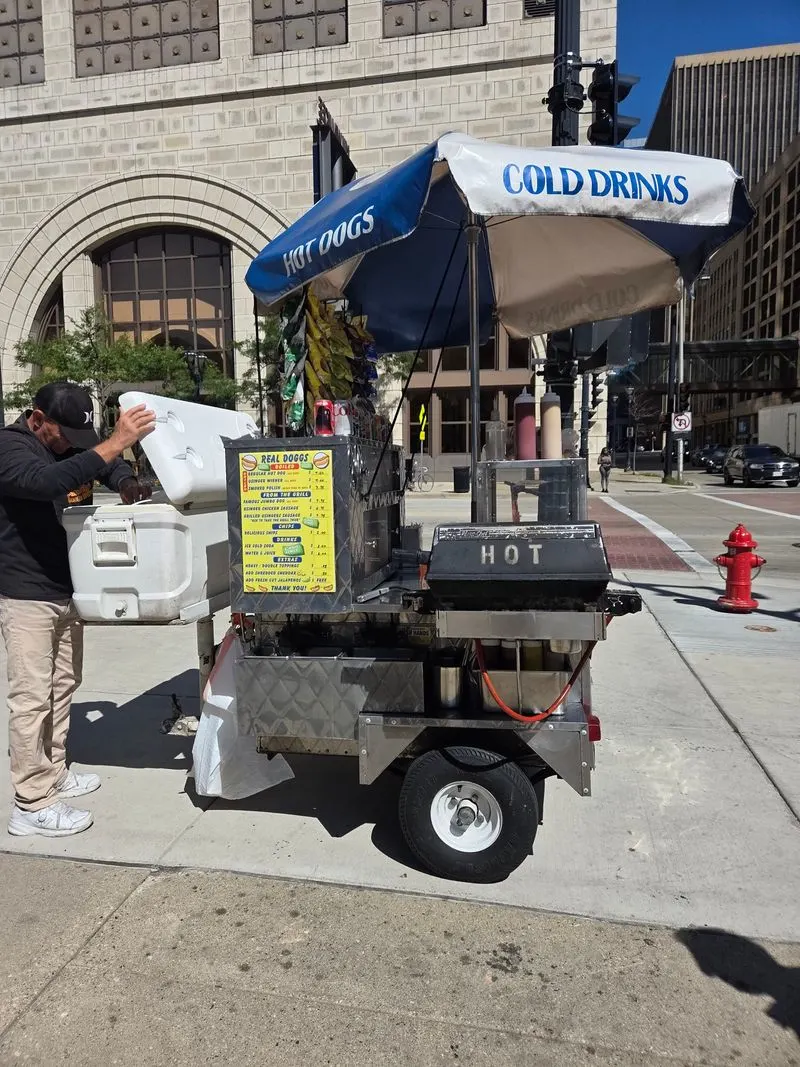 Real Dogs &mdash; Milwaukee, WI