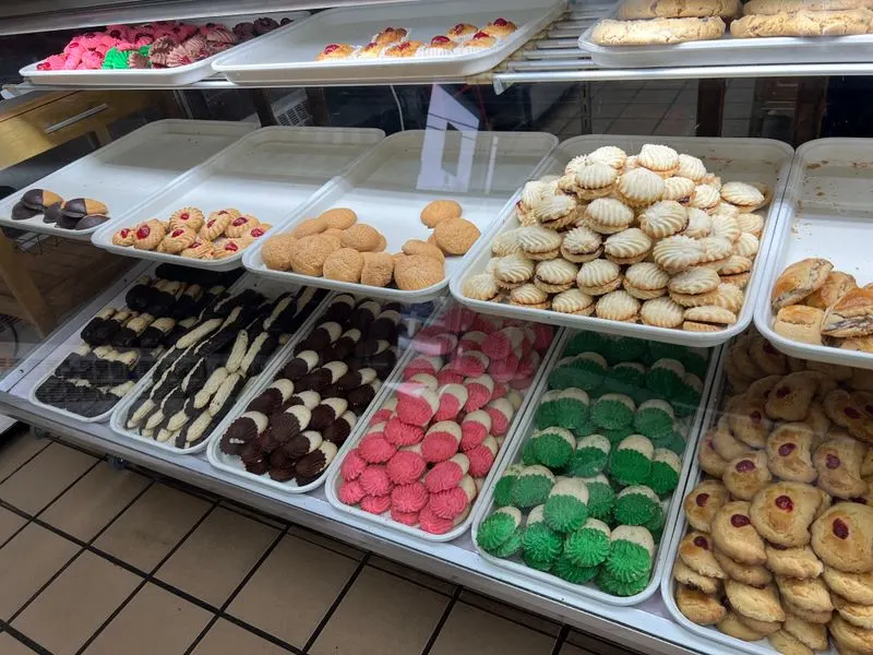 Lucibello's Italian Pastry Shop &mdash; New Haven, CT