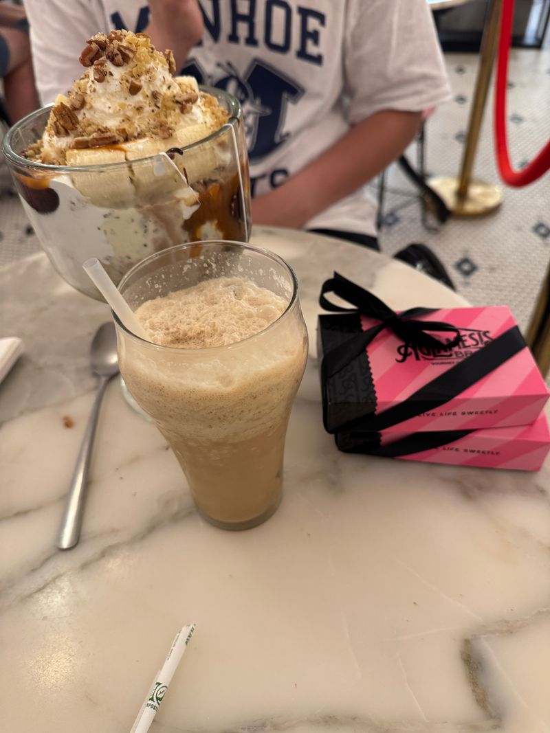 Aglamesis Bros Ice Cream & Chocolates — Cincinnati, OH