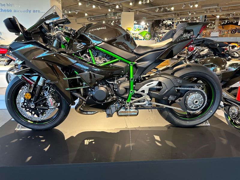 Rotating Exhibits and Deep Storage Collections