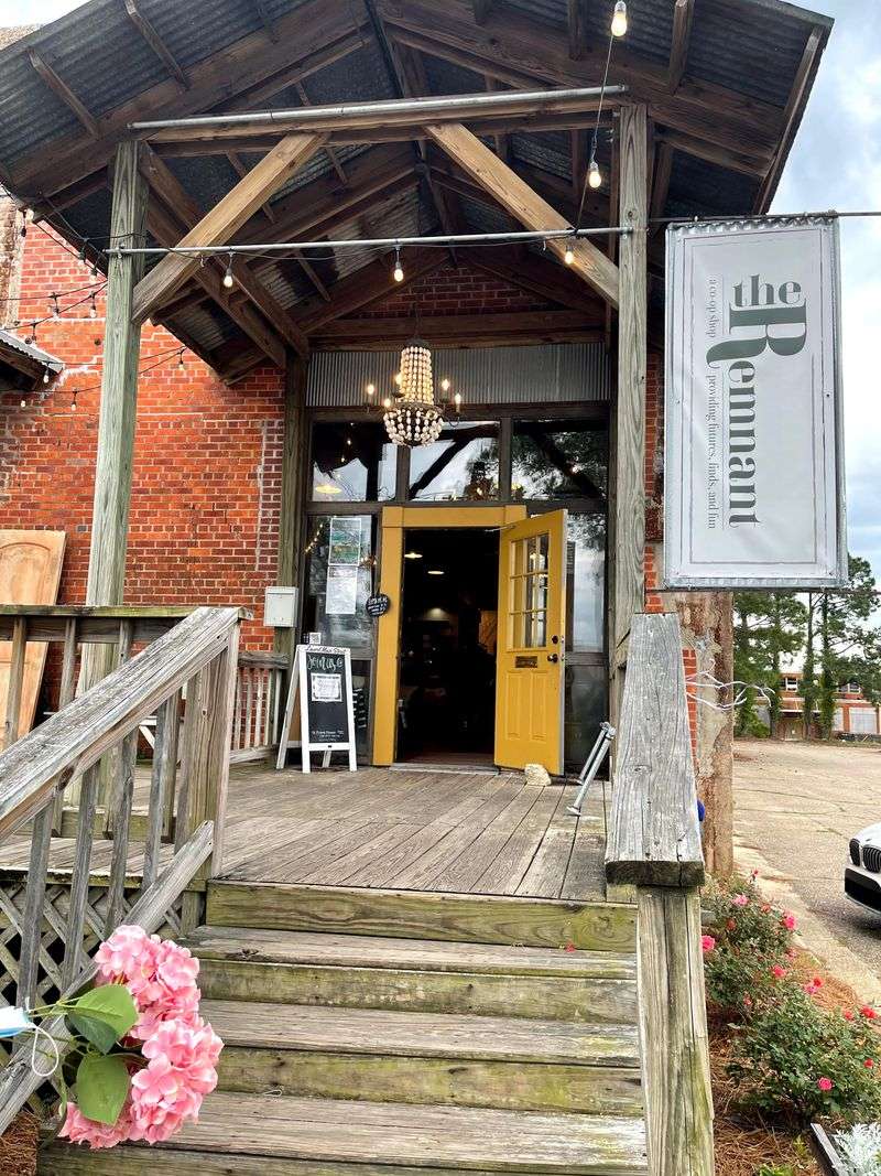 Plan your visit like a local