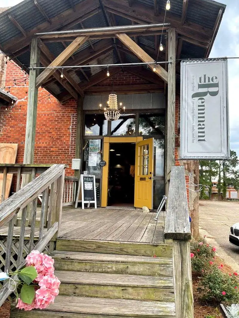 Plan your visit like a local