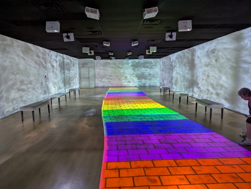 Immersive Oz Experience: Step Inside the Story