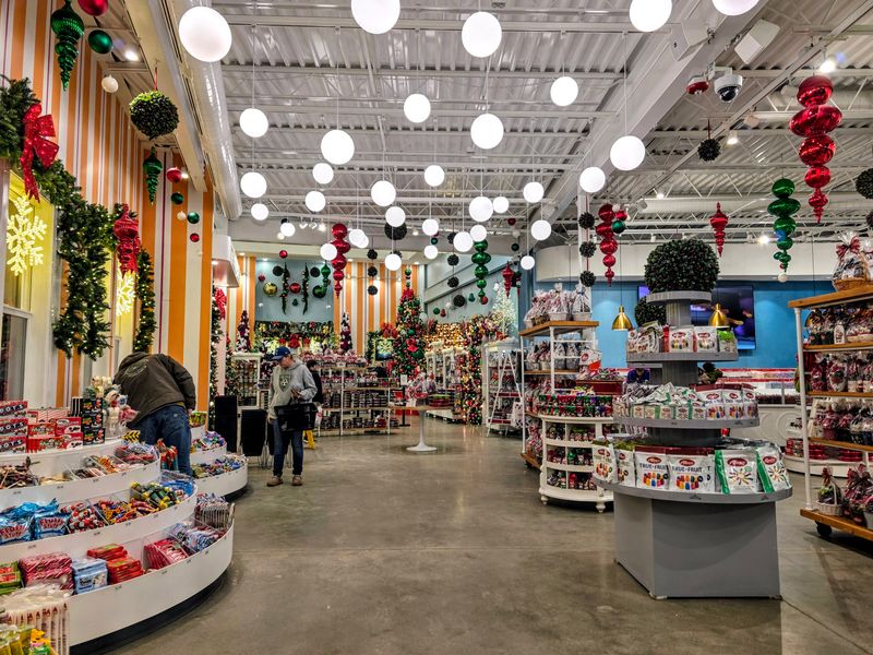 Albanese Confectionery (Factory Store) 