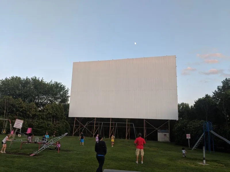 Charming Throwback Atmosphere