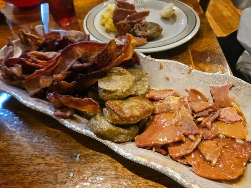 Daily Rotating Menus That Keep Things Fresh