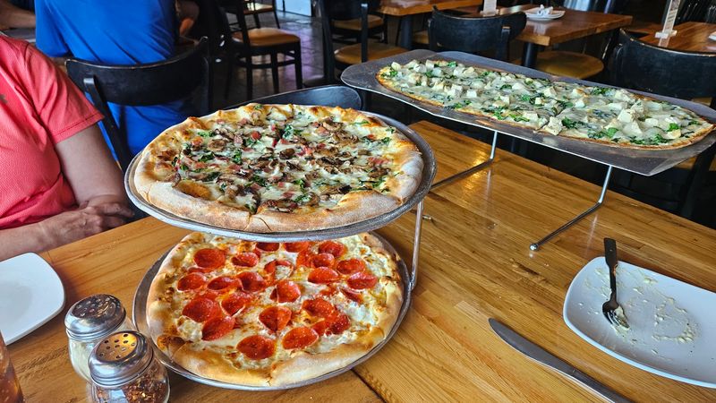 Olivella's Pizza and Wine (Dallas)