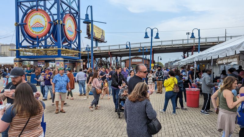 Battle of the Gumbo Gladiators &mdash; Shreveport