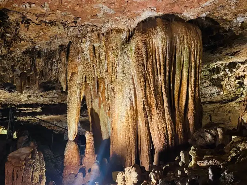 Onyx Cave (Near Eureka Springs)