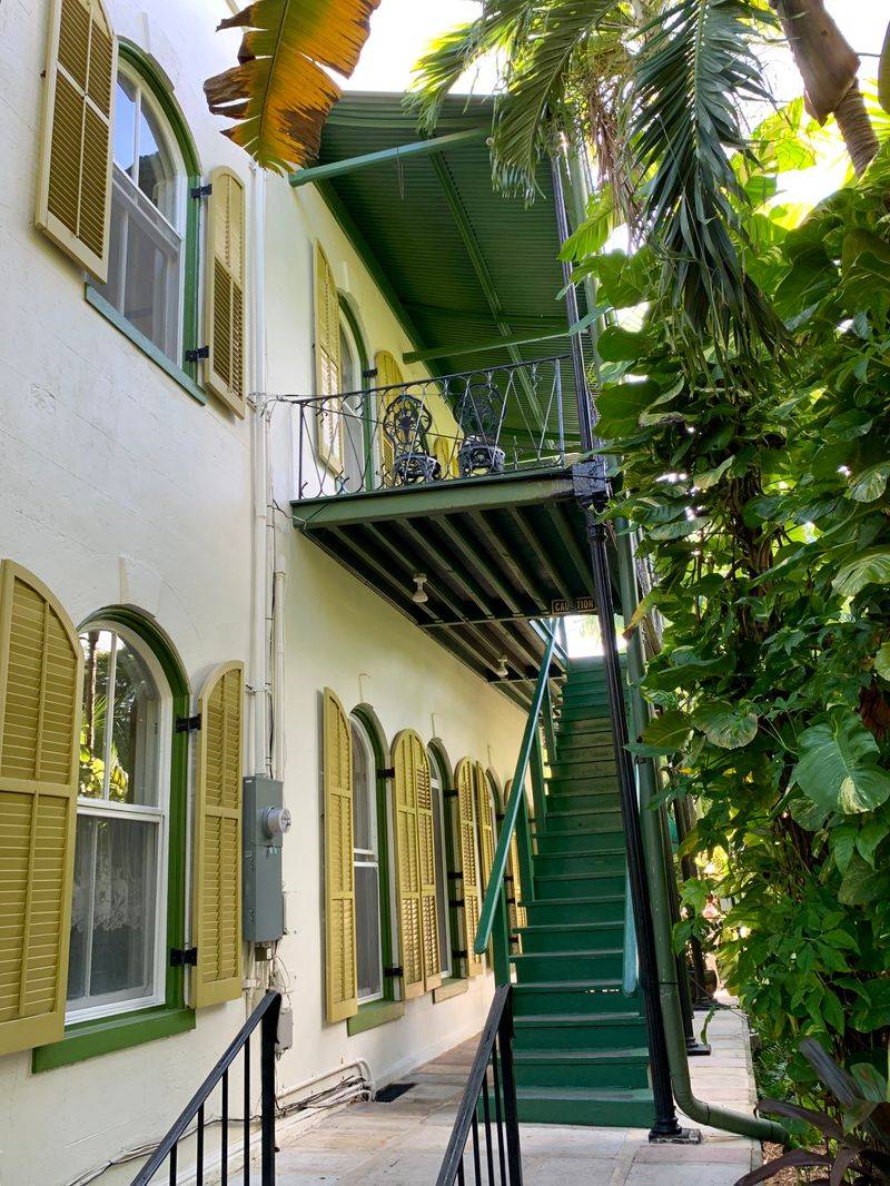 Logistics: Hours, Tickets, Accessibility, And Etiquette