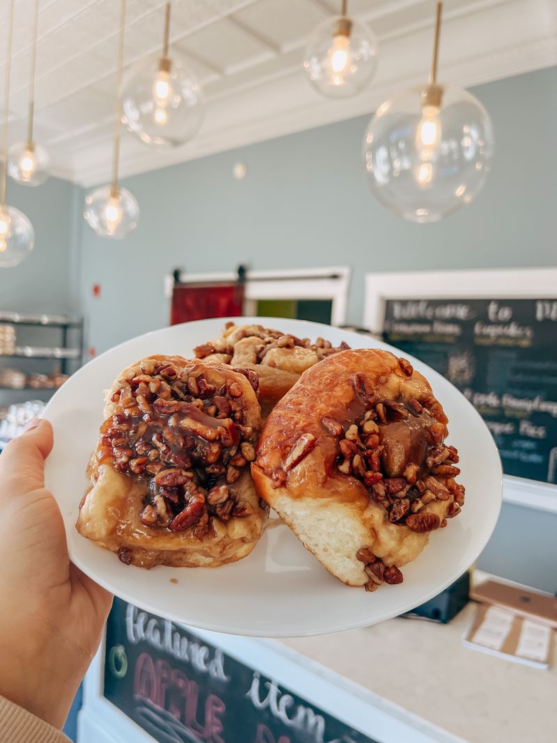 Mama K&rsquo;s Buns - Greencastle