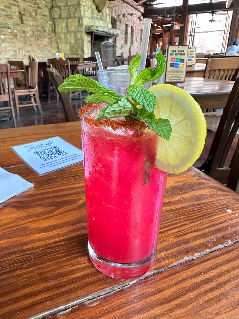 What to sip: cold beer, Hill Country wine, and porch-ready cocktails