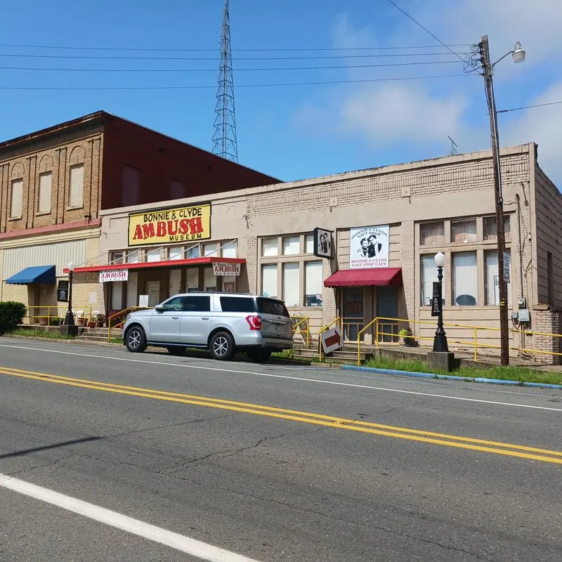 Accessibility and Comfort: Parking, Restrooms, and Pacing Your Stop