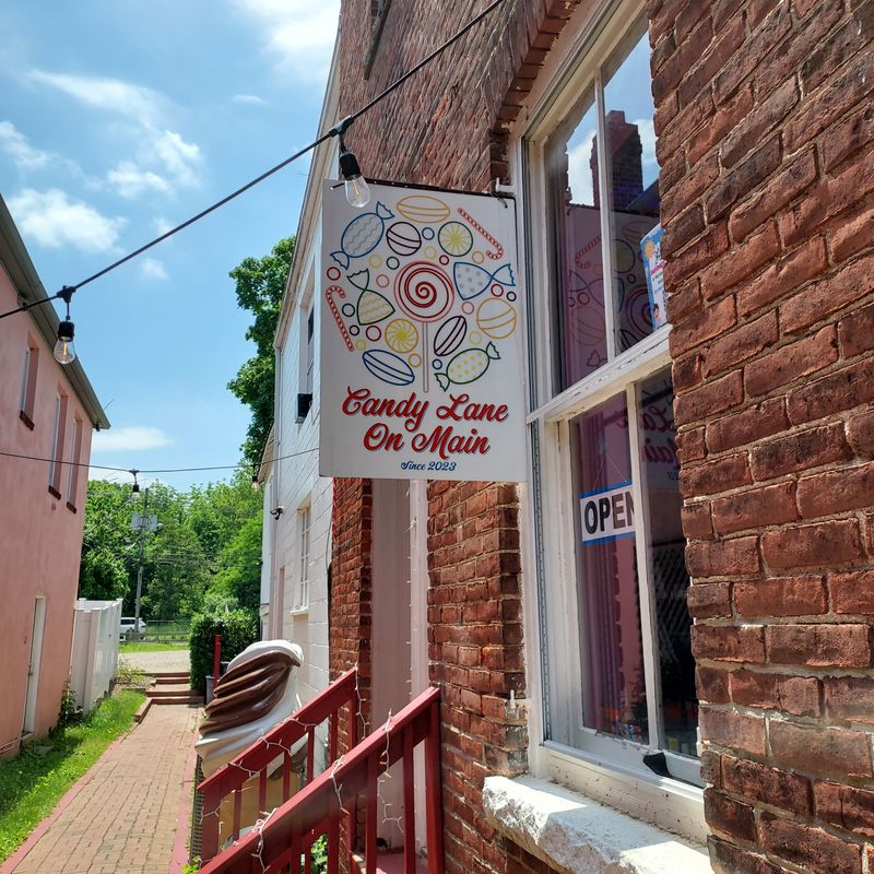 Candy Lane On Main &mdash; Clinton