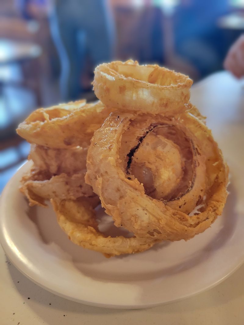Onion Rings and Small Plates Worth the Pause