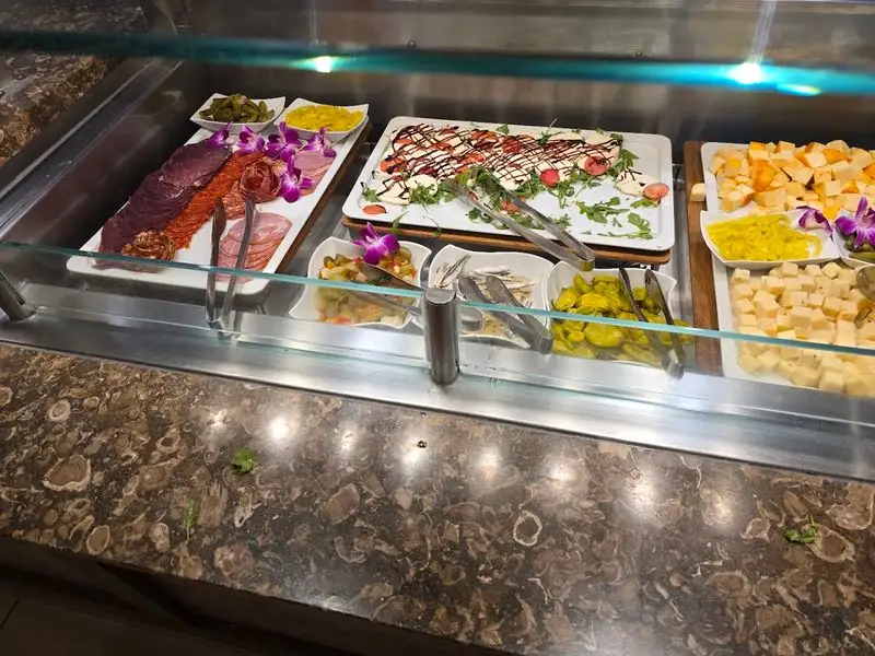 Endless Plates and the Dining Experience