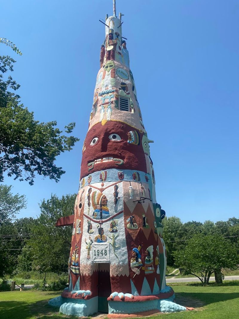 Totem Pole Park 