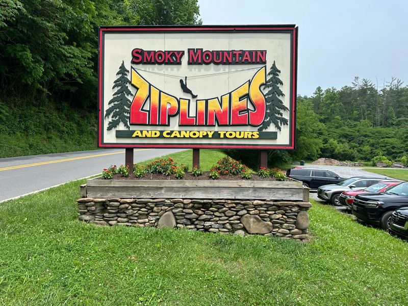 Smoky Mountain Ziplines &mdash; Pigeon Forge, TN