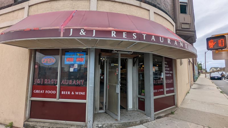 J & J Restaurant & Takeout &ndash; Somerville