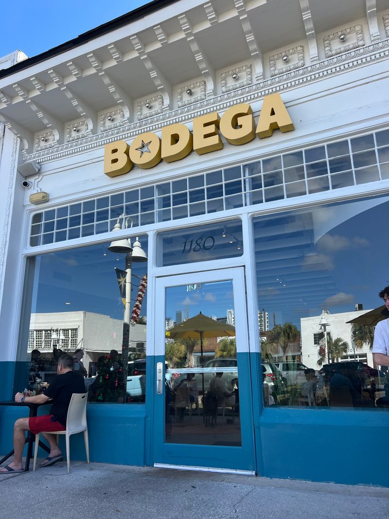 Bodega &mdash; St. Petersburg, FL