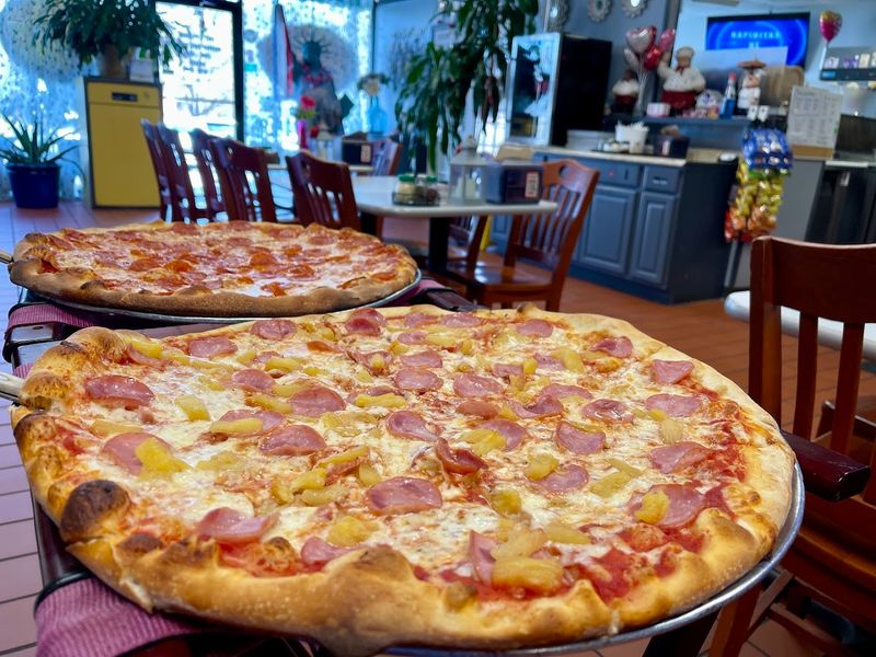 Izzy&rsquo;s NY Pizza &mdash; Lilburn, GA