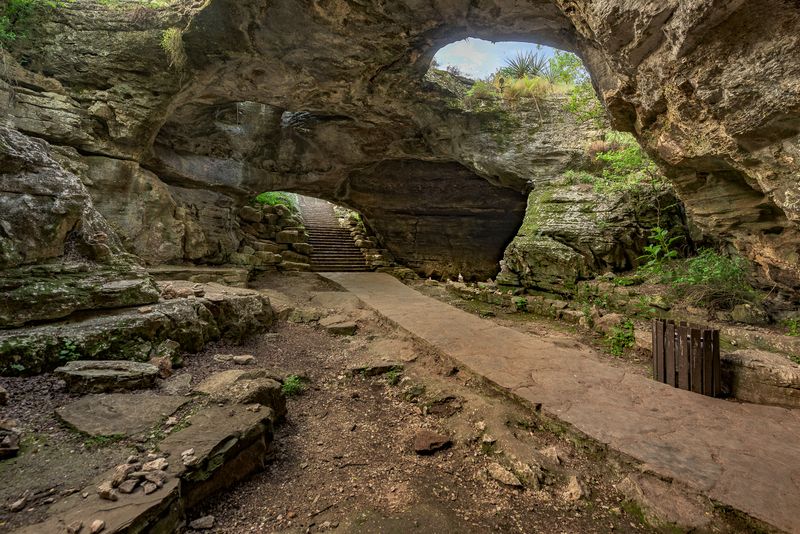 Longhorn Cavern State Park &ndash; Burnet, Texas