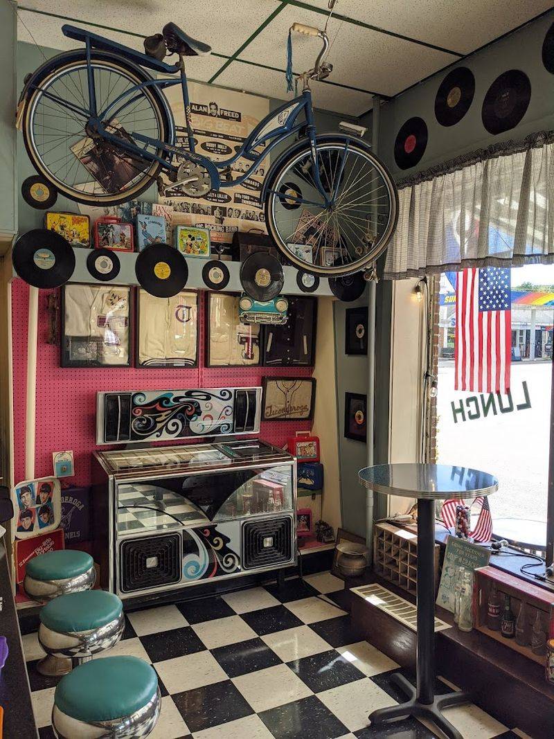 Nostalgic Souvenir Shop