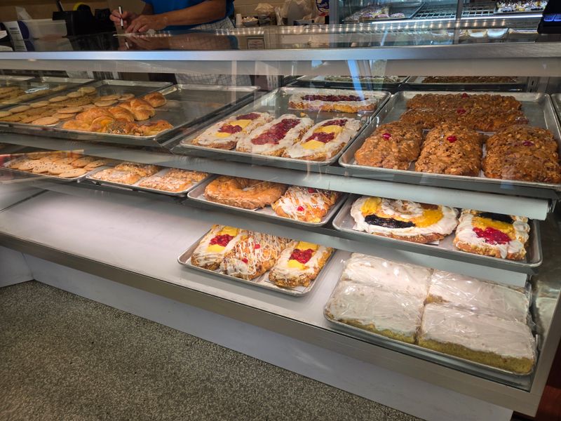 Mini Cherry Strudel Break