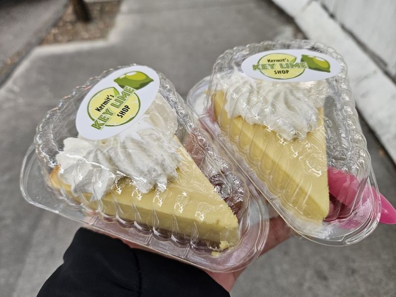 Key Lime Pie Cheesecake