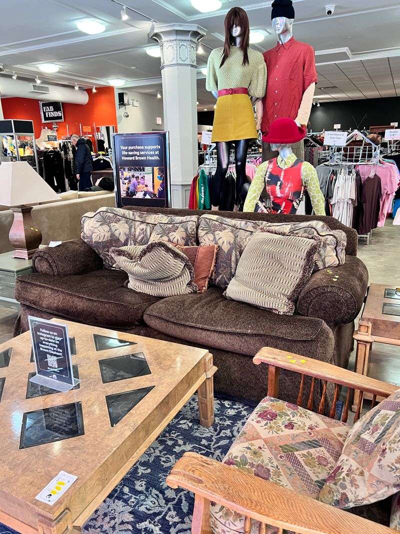 Fashionable Apparel Treasures