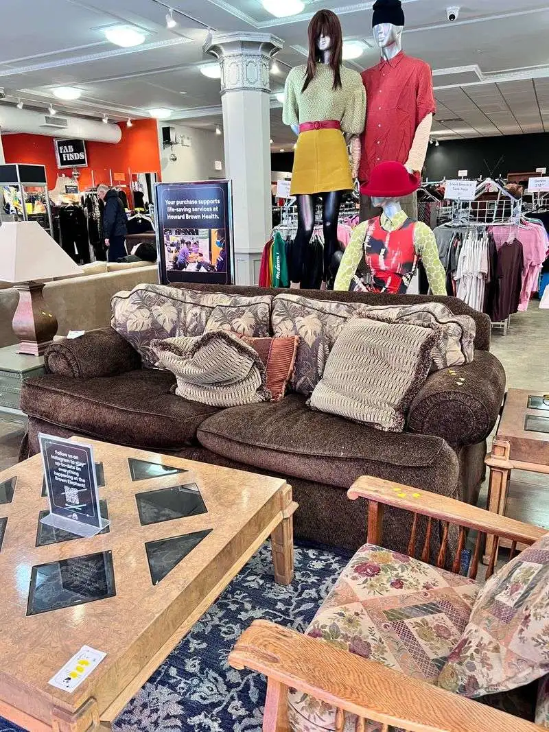 Fashionable Apparel Treasures